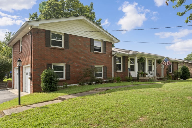 131 Rebecca Dr, Hendersonville, TN 37075