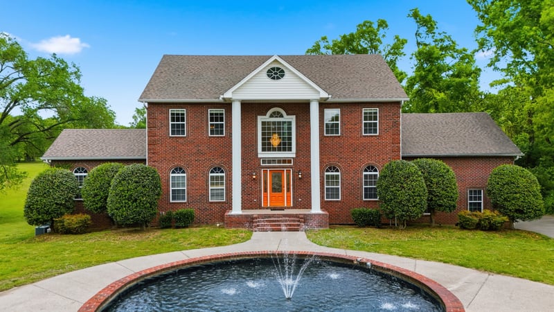 5858 Cloverland Dr, Brentwood, TN 37027
