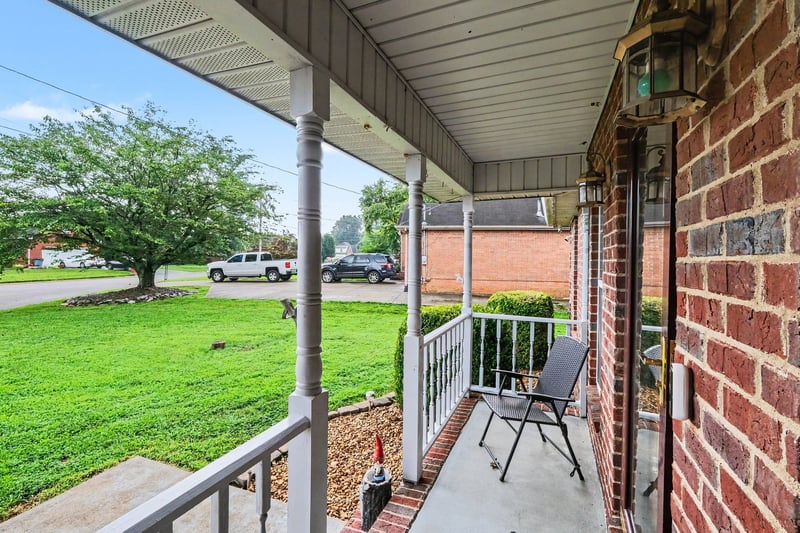 712 Williamsburg Dr, Smyrna, TN 37167