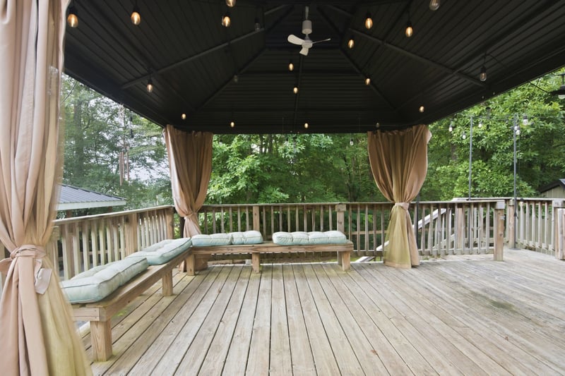 1107 Glendale Dr, Dickson, TN 37055