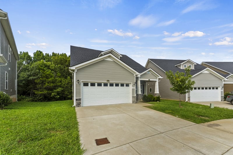 2264 Preserve Cir, Antioch, TN 37013