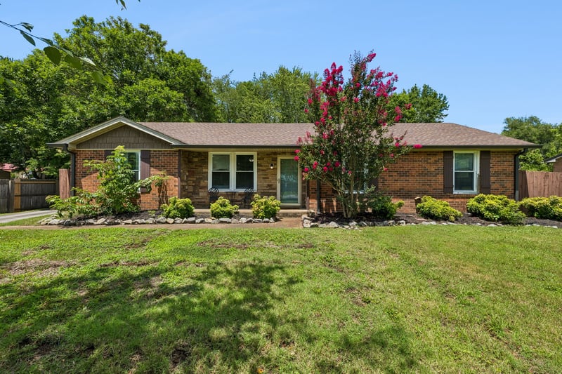 2310 Bradley St, Pleasant View, TN 37146