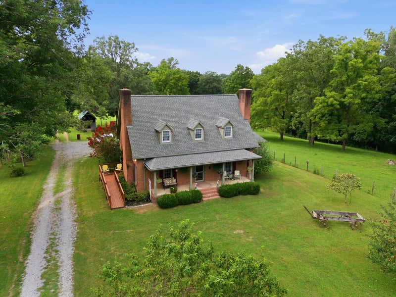 1376 Dividing Ridge Rd, Goodlettsville, TN 37072