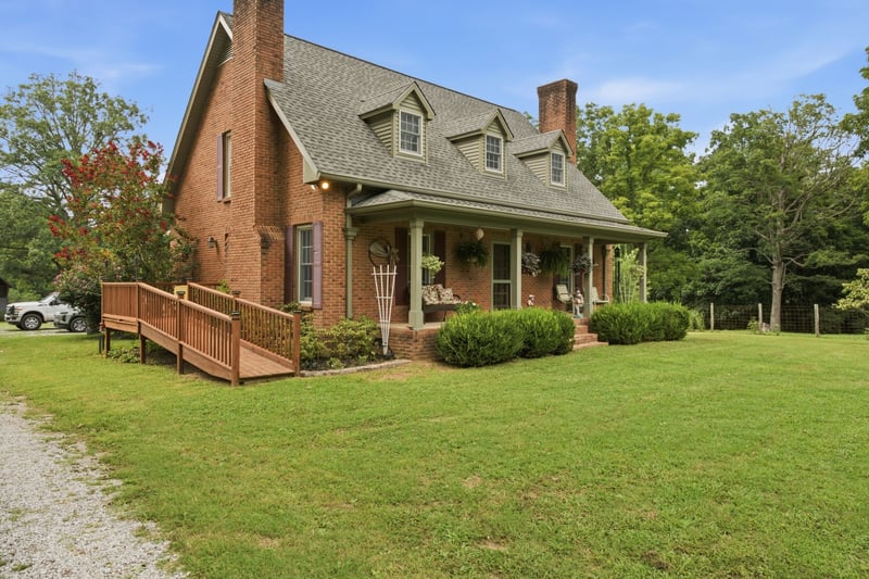 1376 Dividing Ridge Rd, Goodlettsville, TN 37072