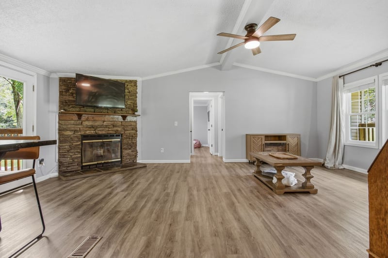 1464 Manley Loop, Dickson, TN 37055