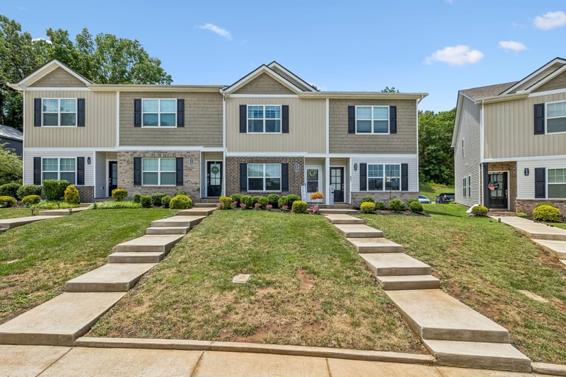 523 Moshe Flam Pl, La Vergne, TN 37086