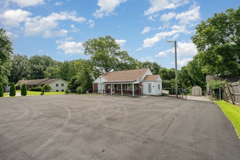 2003 Lebanon Pike, Nashville, TN 37210