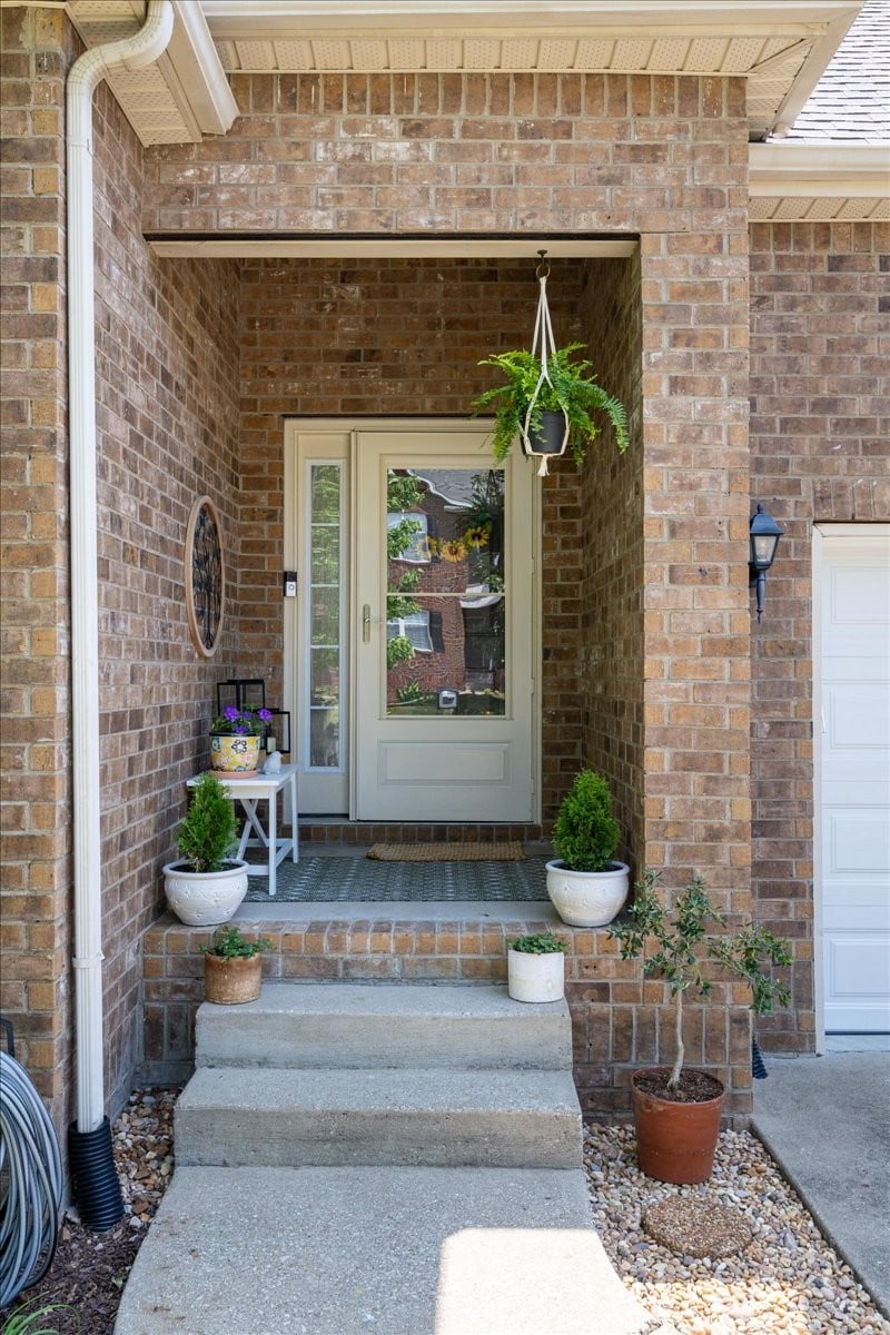 1242 Chapmans Retreat Dr, Spring Hill, TN 37174