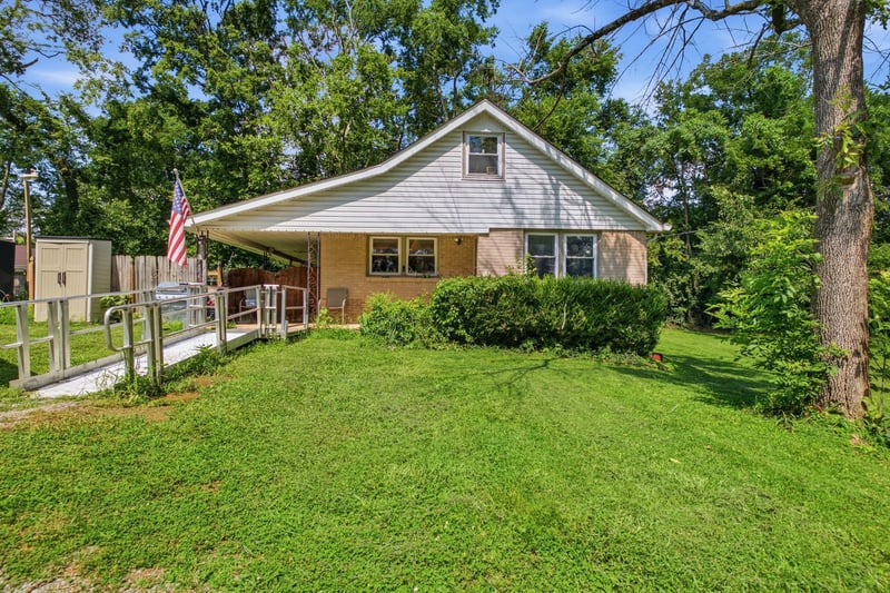 216 Walton Ferry Rd, Hendersonville, TN 37075