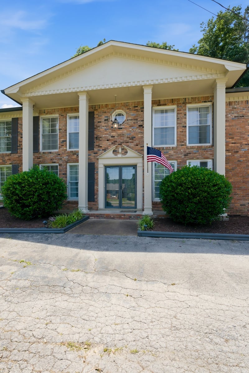 6805 Cloudland Dr, Nashville, TN 37205