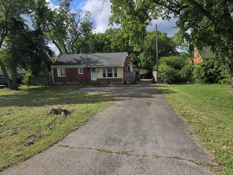 2122 Elm Hill Pike, Nashville, TN 37210