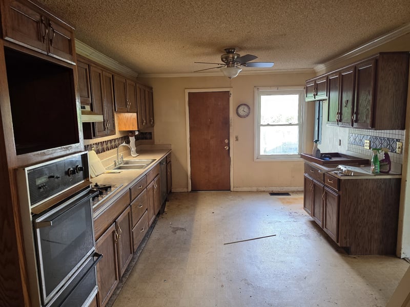 2122 Elm Hill Pike, Nashville, TN 37210