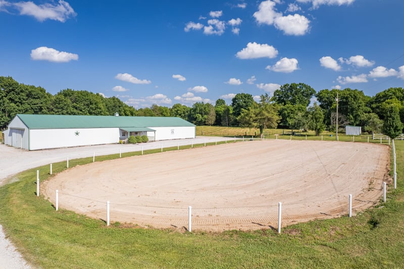 2141 Carpenter Bridge Rd, Columbia, TN 38401