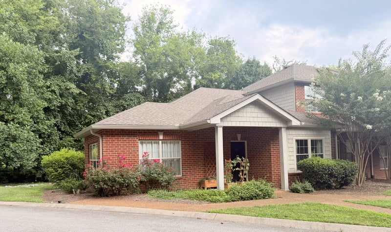 402 Cashmere Dr, Thompsons Station, TN 37179