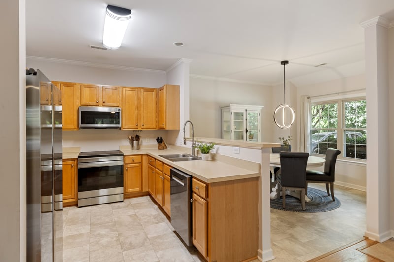 402 Cashmere Dr, Thompsons Station, TN 37179