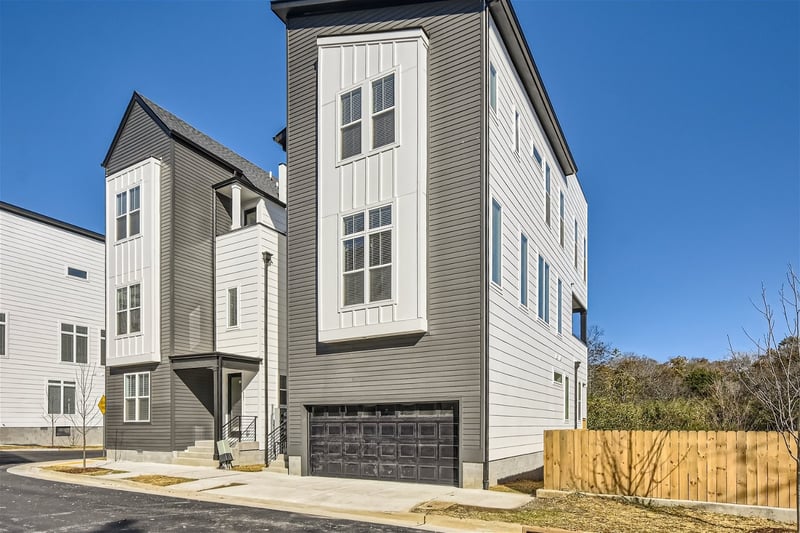 423 Serenity Ln, Nashville, TN 37207