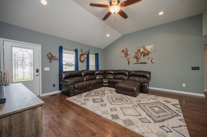516 Twyla Dr, Lebanon, TN 37087
