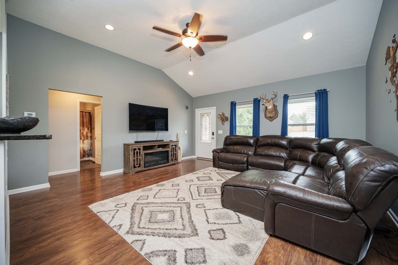 516 Twyla Dr, Lebanon, TN 37087