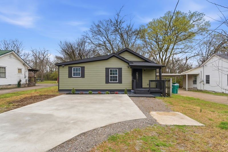 214 W Adams Ave, Lebanon, TN 37087