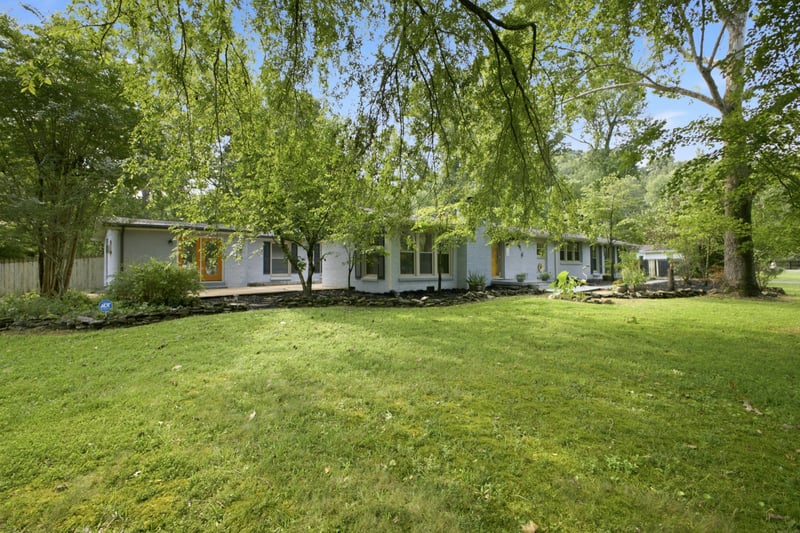 202 Harpeth Hills Dr, Kingston Springs, TN 37082