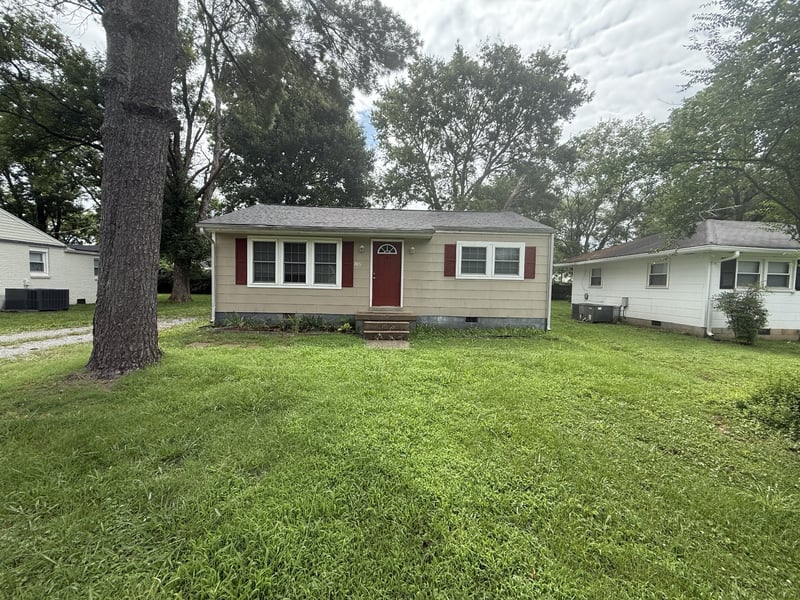 205 Sloan St, Lebanon, TN 37087