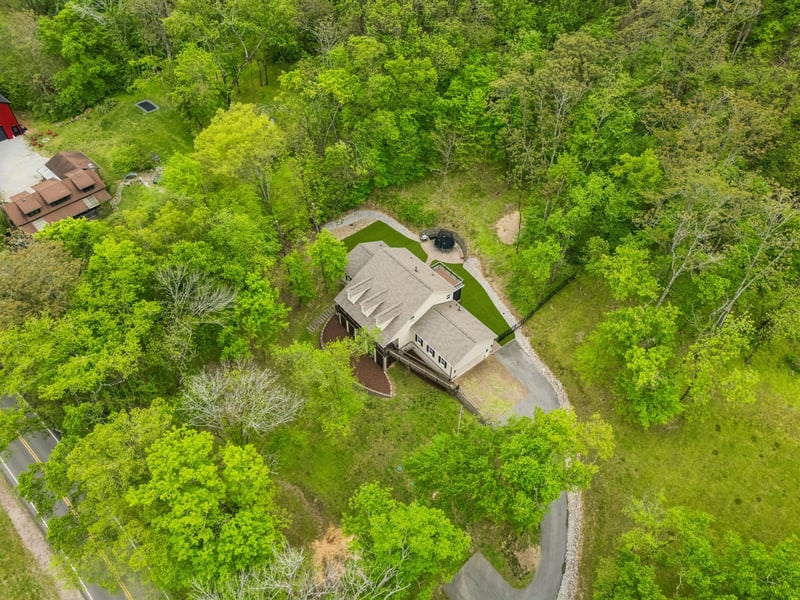 2288 N Berrys Chapel Rd, Franklin, TN 37069
