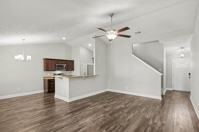 273 Green Hills Dr, Springfield, TN 37172