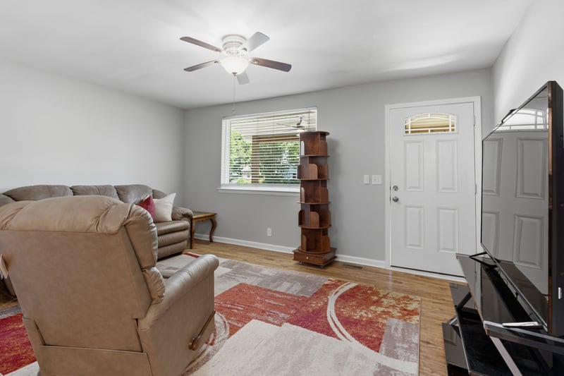 612 Wilkinson Ln, White House, TN 37188