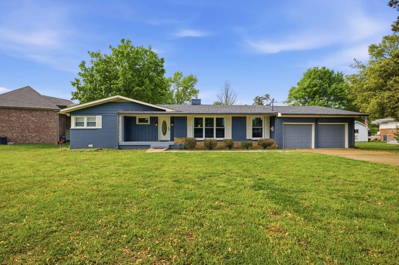 110 Walnut Dr, Hendersonville, TN 37075