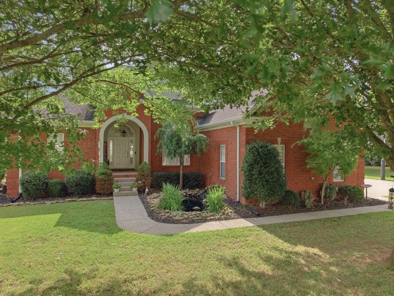 421 Karlee Ct, Lebanon, TN 37087