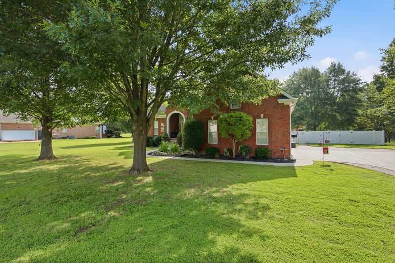 421 Karlee Ct, Lebanon, TN 37087
