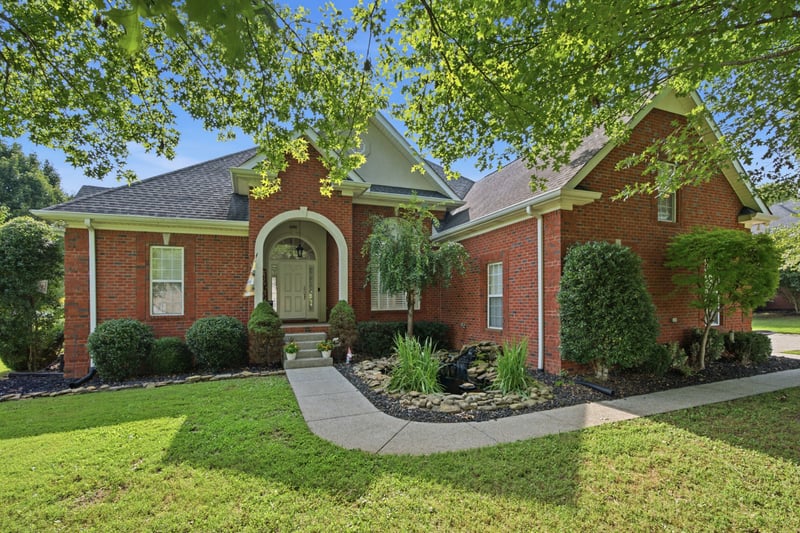 421 Karlee Ct, Lebanon, TN 37087