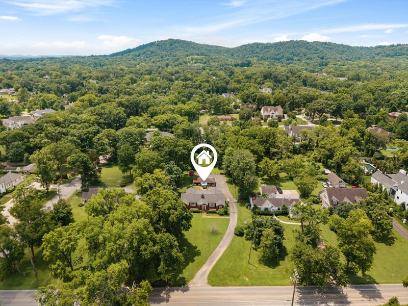 923 Battery Ln, Nashville, TN 37220