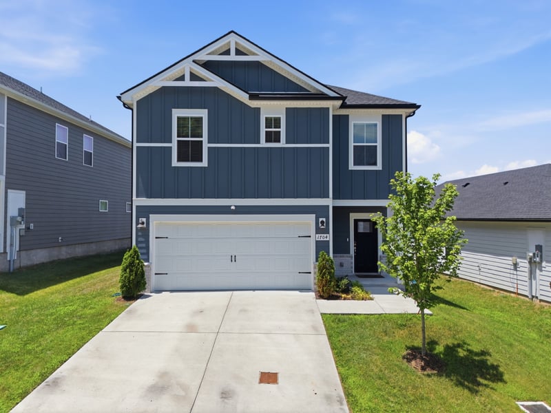 1704 Flora Grv, Hermitage, TN 37076