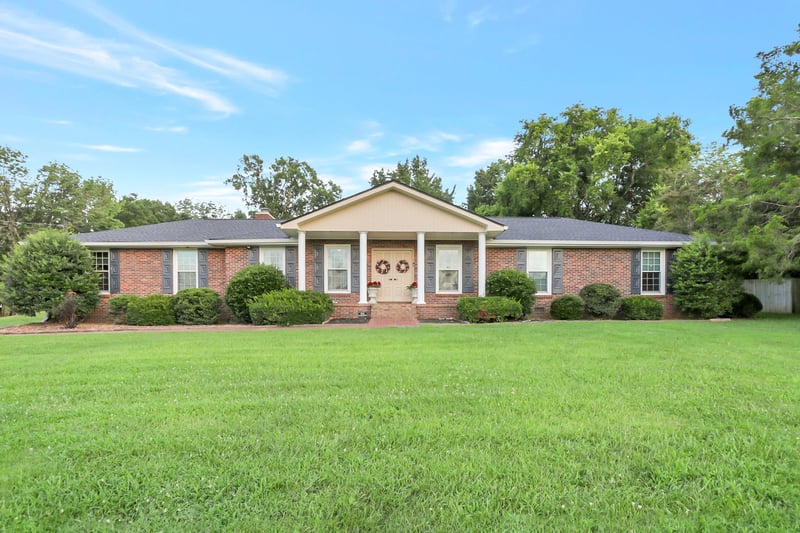 4025 Lake Pkwy, Hermitage, TN 37076