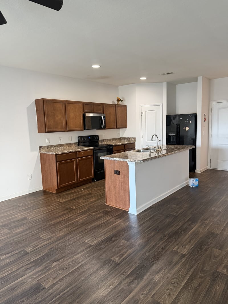 313 Nixon Way, La Vergne, TN 37086