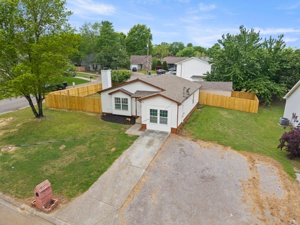 421 Cedar Park Cir, La Vergne, TN 37086