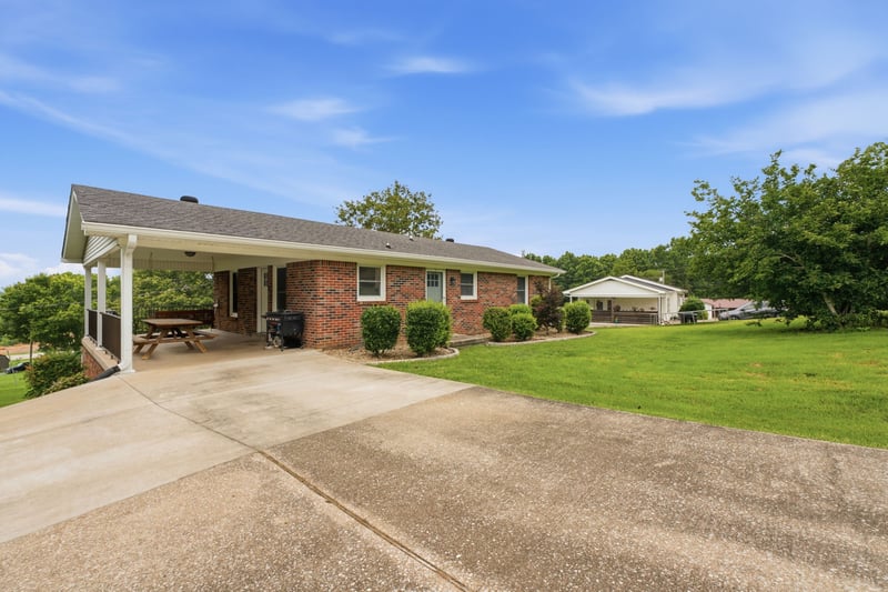 43 Tanglewood Rd, Carthage, TN 37030