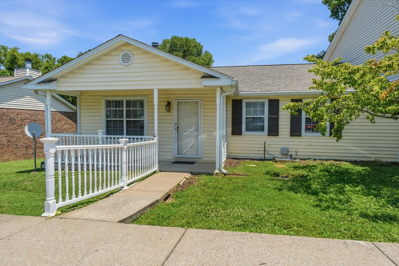 40 Rolling Meadows Dr, Goodlettsville, TN 37072