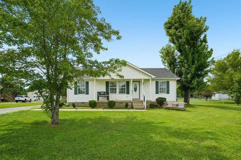 109 Eagle Crk, Christiana, TN 37037