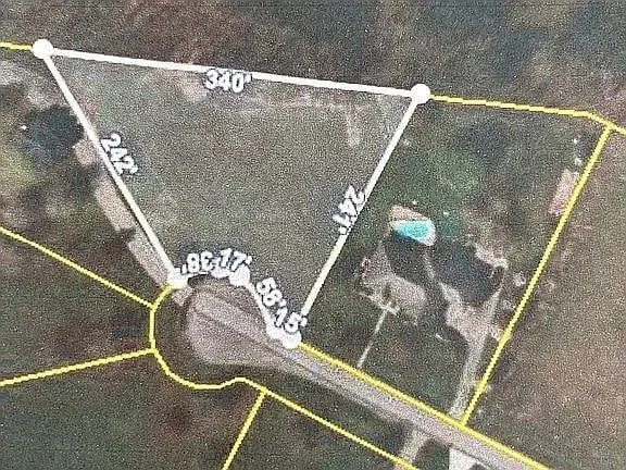 1060 Emerald Valley Dr, Castalian Springs, TN 37031