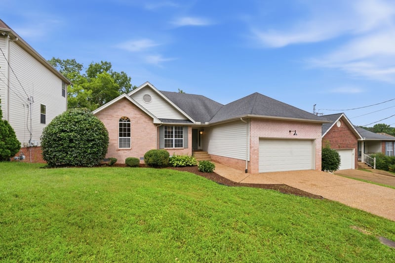 1004 Cobble Pl, Nashville, TN 37211