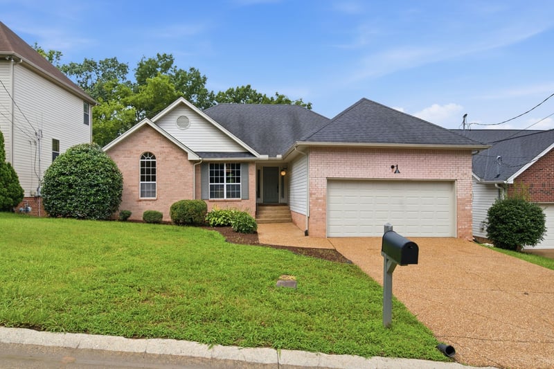 1004 Cobble Pl, Nashville, TN 37211