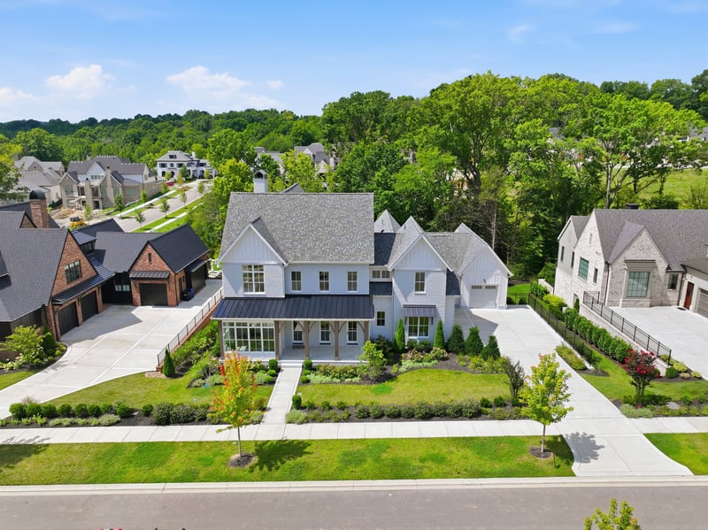 8876 Edgecomb Dr, College Grove, TN 37046