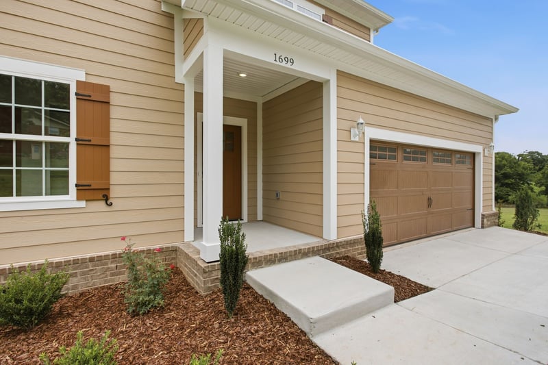 1699 Blue Moon Ln, Columbia, TN 38401