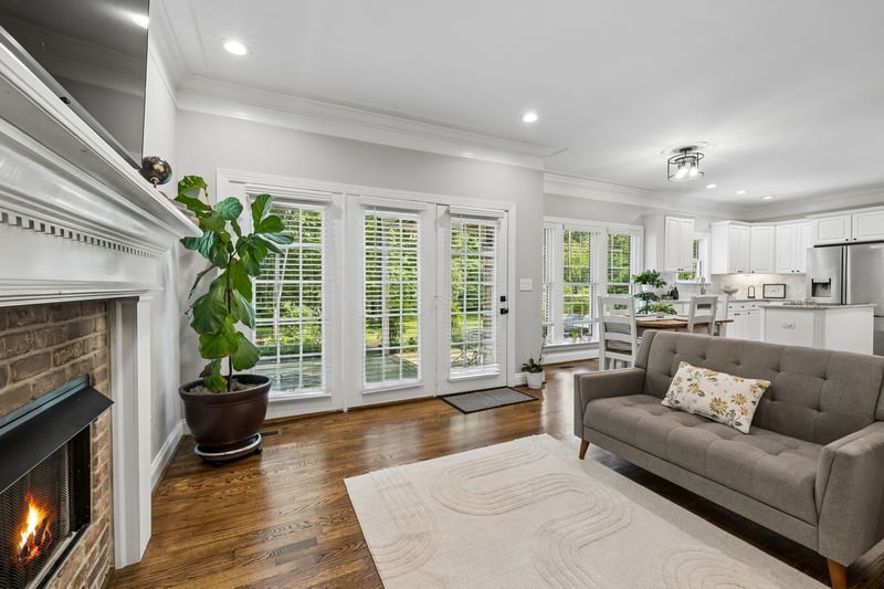 7313 Henry Dr, Fairview, TN 37062