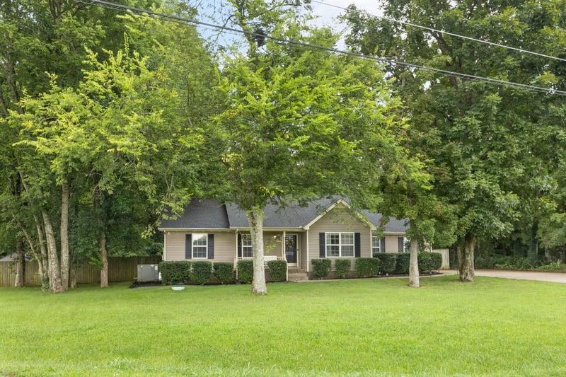 223 Cool Waters Ct, Christiana, TN 37037