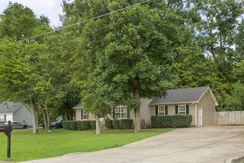 223 Cool Waters Ct, Christiana, TN 37037