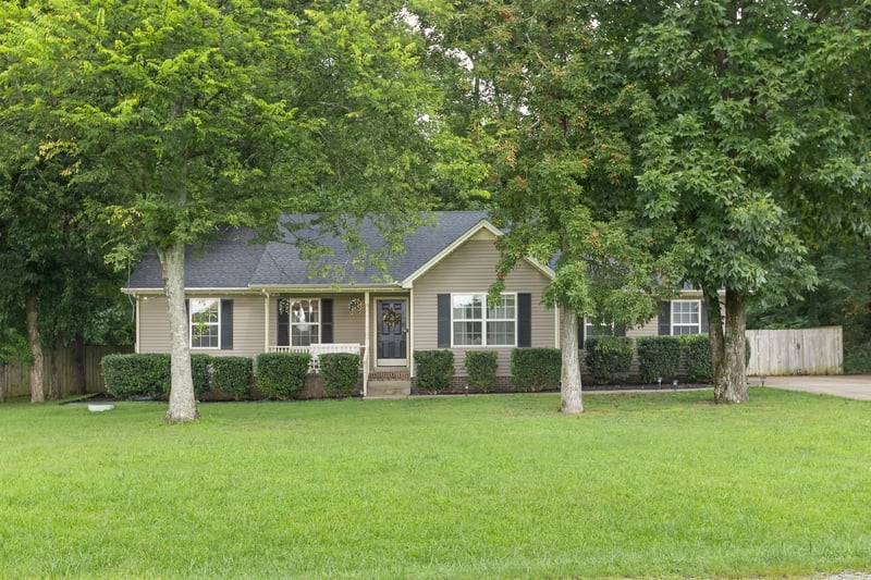 223 Cool Waters Ct, Christiana, TN 37037