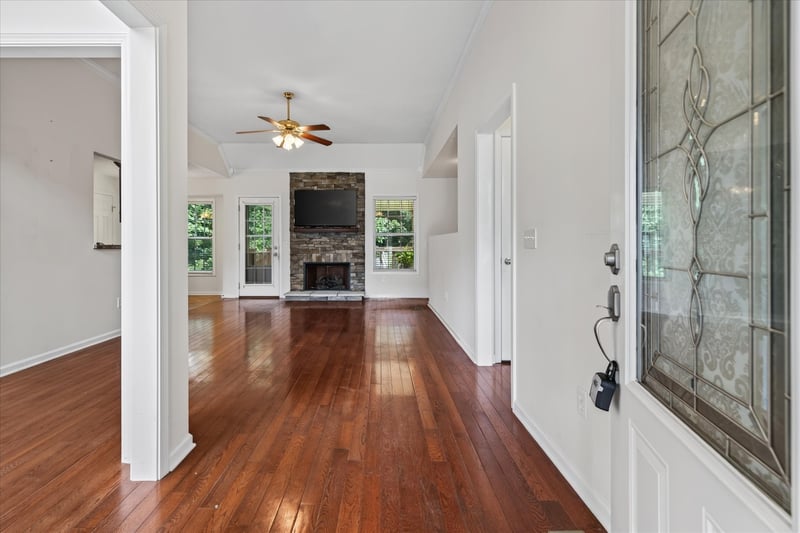 1422 Grassland Dr, Ashland City, TN 37015